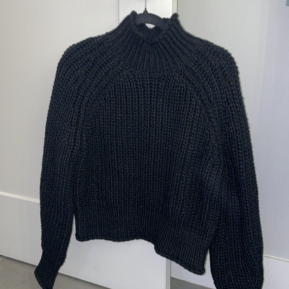 CHUNKY ZARA SWEATER (selling in two colors)